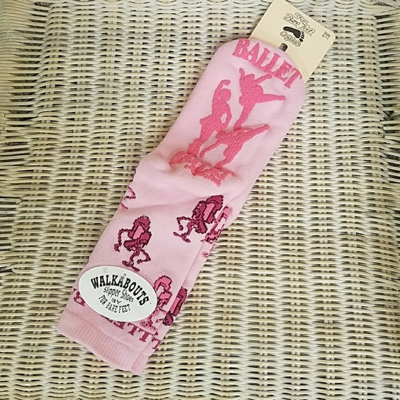 Ballet Themed Slipper Socks, NWT - Picture 1 of 3